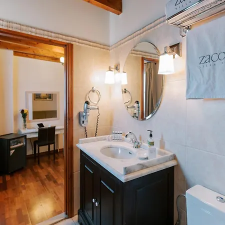 Zacosta Bed & Breakfast 4*