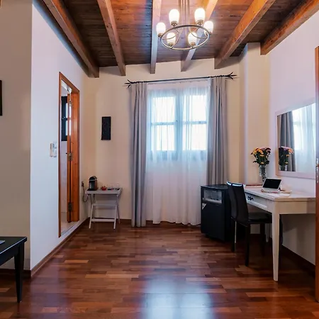 Zacosta - A Heritage Bed & Breakfast Rhodes City