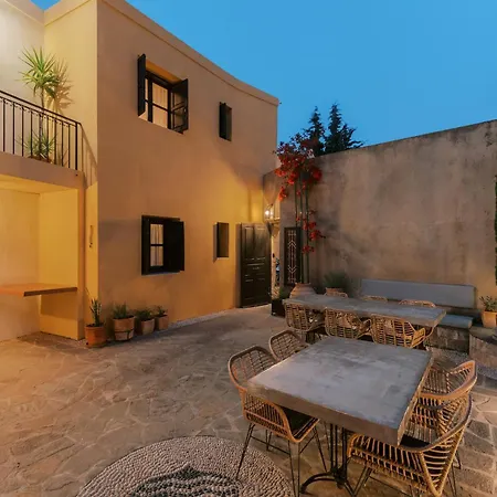 Zacosta - A Heritage 4*