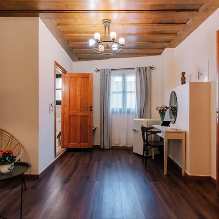 Zacosta - A Heritage 4*