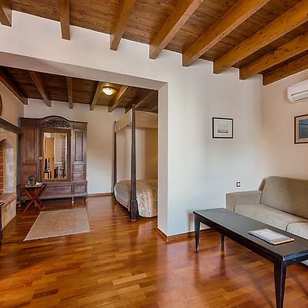 Zacosta Bed & Breakfast 4*