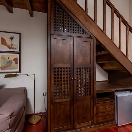 Zacosta Bed & Breakfast 4*